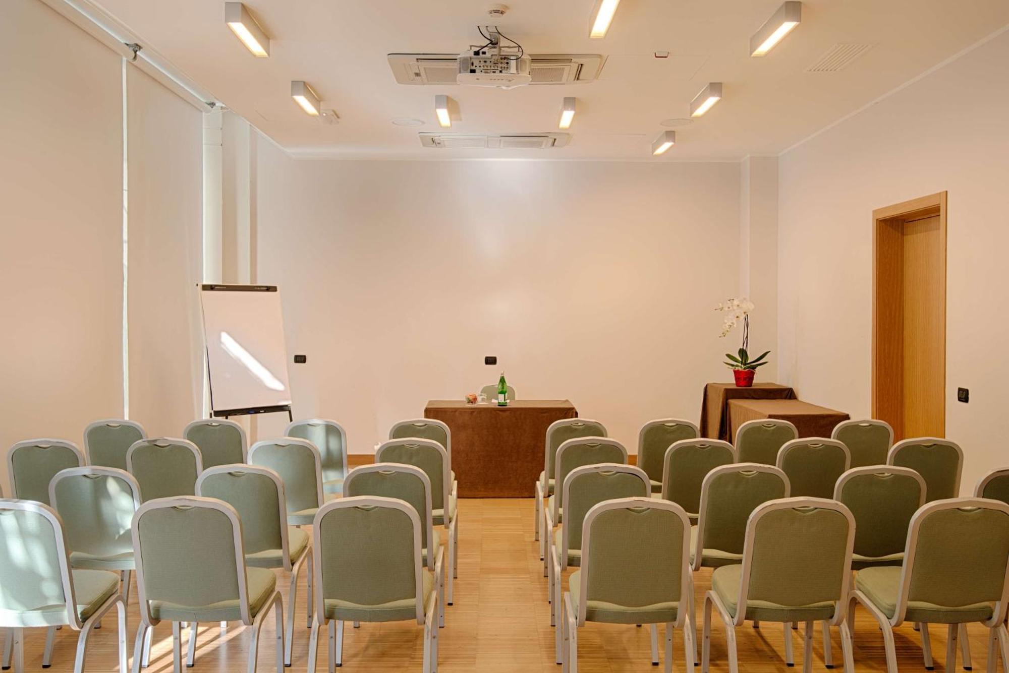 Nh Darsena Hotel Savona