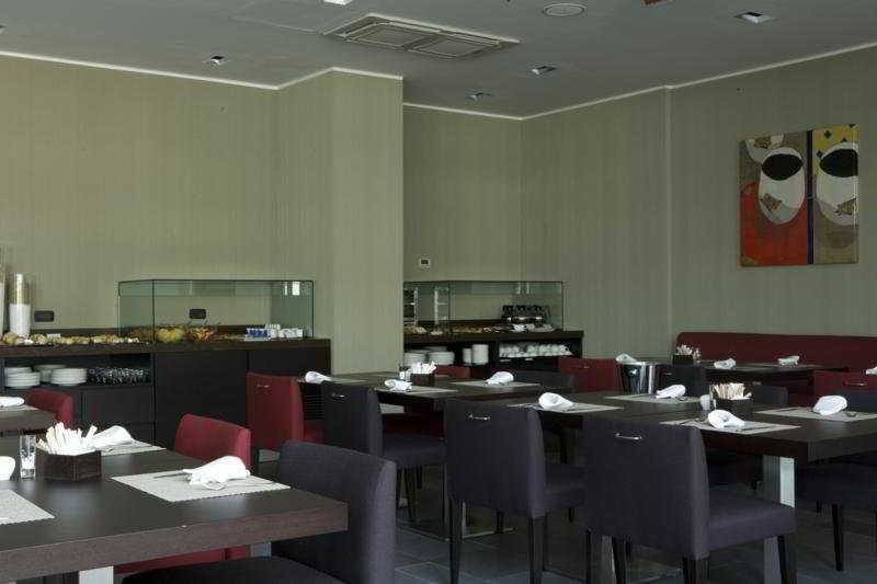Hotel Nh Darsena